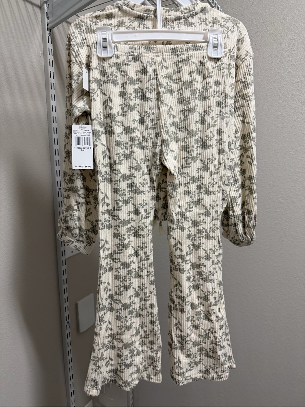 Jessica Simpson Cream Floral Ribbed Matching Set - Picture 2 of 3